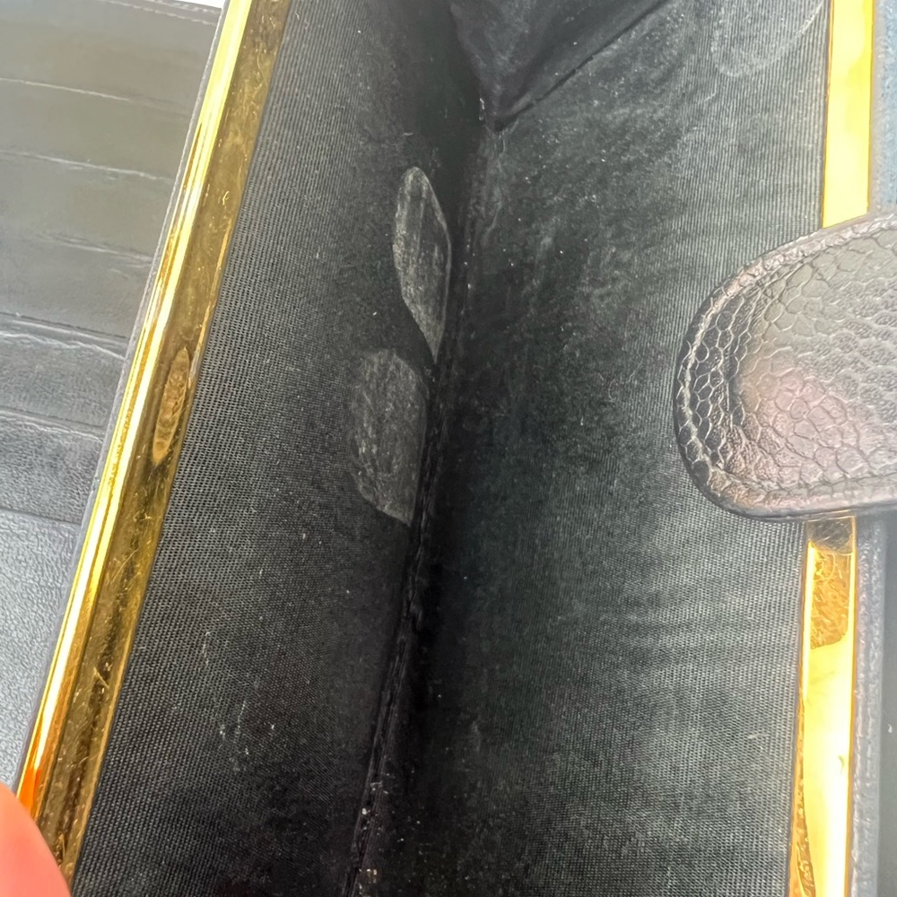 💯 Authentic Chanel Caviar Leather CC Logo long Wallet - Picture 4 of 4